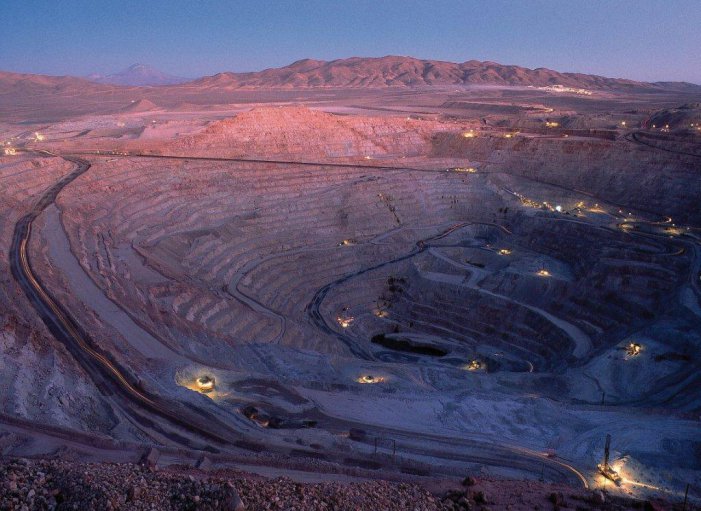 Escondida espera producir entre 1,12 y 1,18 millón de ton cobre en año fiscal 2019