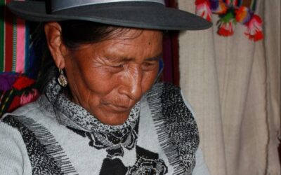 Con aportes públicos y mineros rescatan relatos patrimoniales de mujeres indígenas