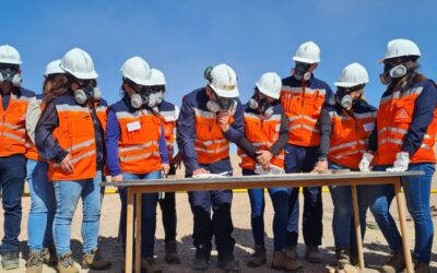 Antofagasta Minerals busca a profesionales, técnicos y aprendices para incorporarlos en sus faenas