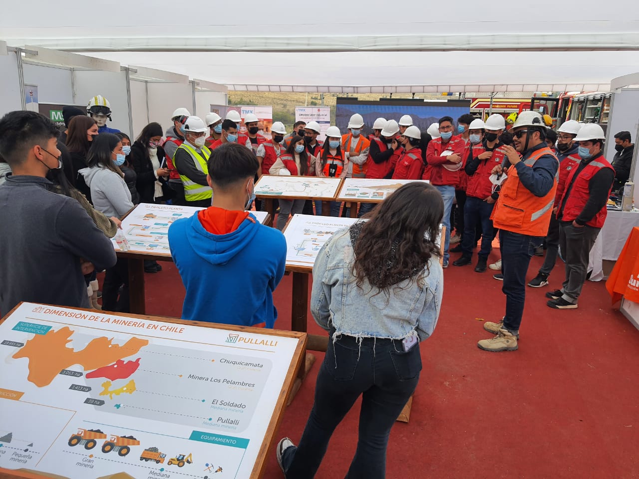 Cerca de 200 estudiantes participaron en la primera Expo Seguridad de Minera Pullalli