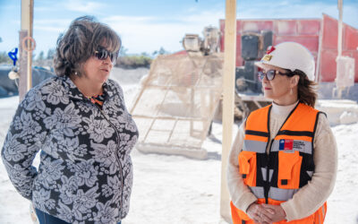 Ministra Hernando se reúne con asociaciones de pequeña minería de Arica