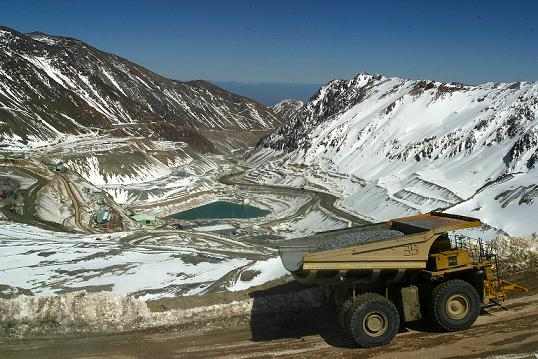 Cesco y Vantaz Group realizan estudio sobre expectativas del sector minero en Chile