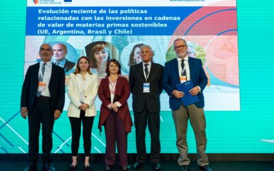 Ministra Marcela Hernando participa en Convención de Materias Primas en Argentina