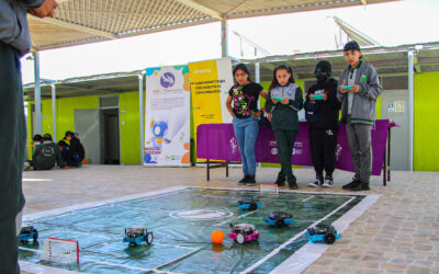 División Ministro Hales, Finning y la UCN despiertan interés por la robótica a estudiantes