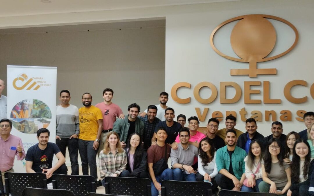 Delegación extranjera de estudiantes recorre instalaciones de Codelco Ventanas