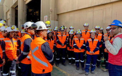 Estudiantes de la Usach visitan las instalaciones de compañía minera en Copiapó