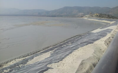 Destacan rol de la tecnologÃ­a para evaluar presiÃ³n y deformaciones en muros de suelo o relaves en tranques y embalses