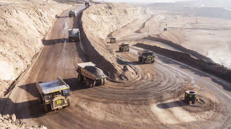 Foto 2 La minerÃa representa alrededor del 12% del PIB y más del 60% de las exportaciones.