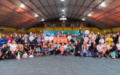 Spence | BHP beca a más de 100 estudiantes y presenta su plan de inversión social