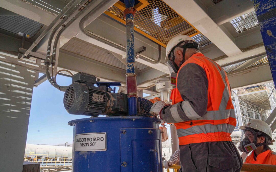 Experto internacional confirma la calidad de los procesos de muestreo en Gabriela Mistral