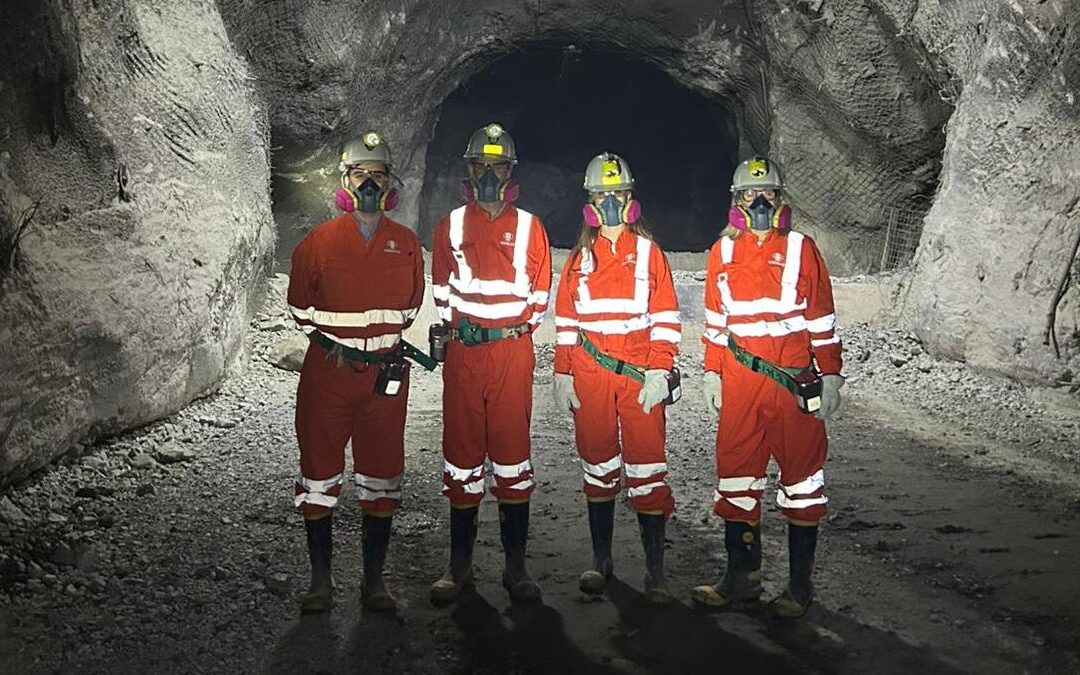 Embajadora de Países Bajos destaca rol crítico del cobre y la gestión hídrica en visita a El Teniente