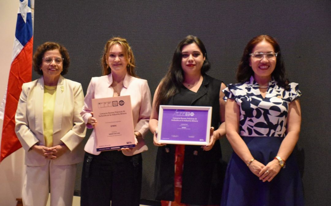 Epiroc recibe reconocimiento del Ministerio de Minería por su política de postnatal parental