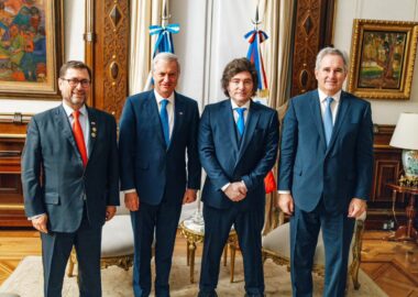 Presidentes de Chile y Argentina buscan promover integración y complementación energética y minera