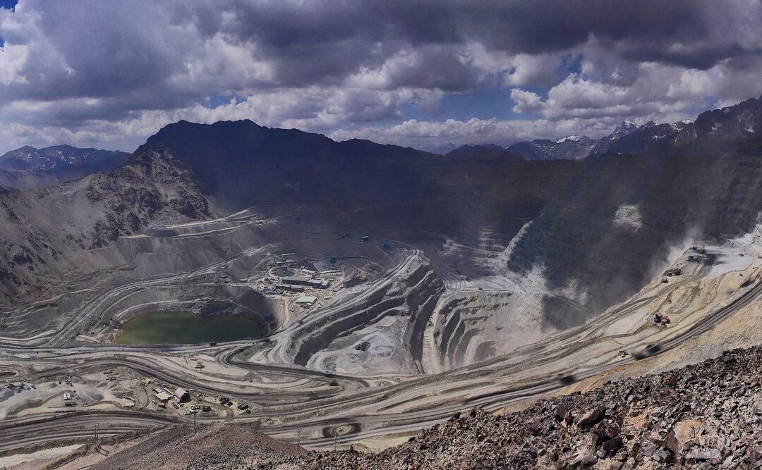 Anglo American recertifica sus tres operaciones en Chile con importante sello internacional